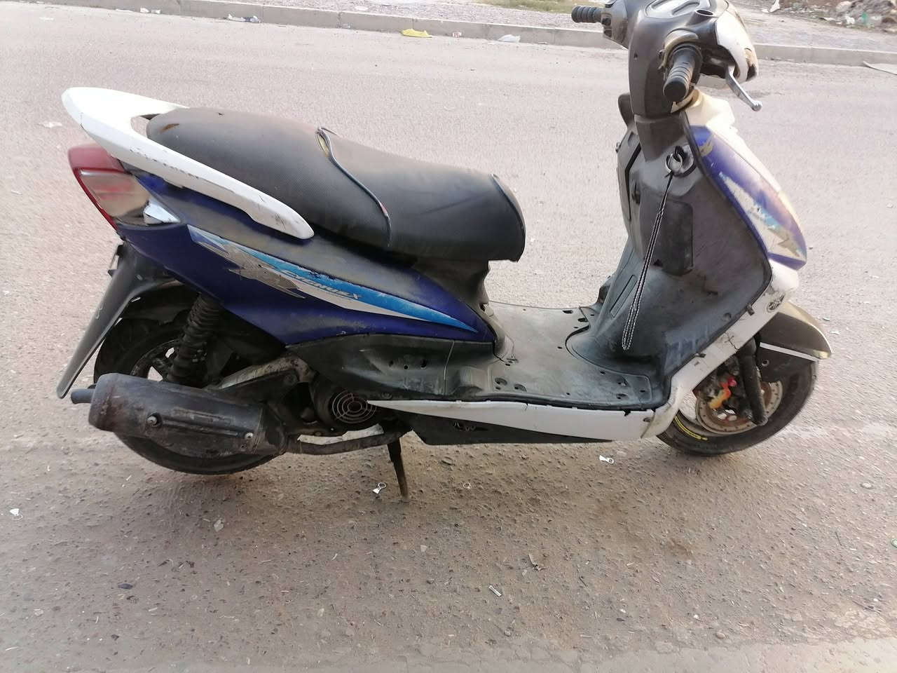 سكنس للبيع نكره سلف شغاله كل وقت دراجه ناعمه دبلاتها حلوه كهربائيات شلع شغاله ستاندات صفح وتعليك لانضوح ولاتبخير سعر ٣٢٥ شراي يتصل *********** متوفر واتساب
