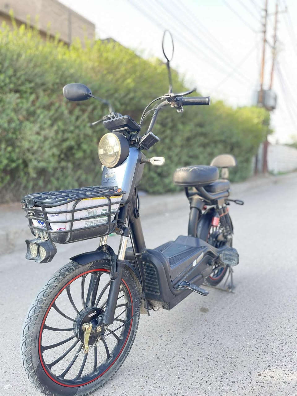 السلام عليكم دراجه شحن للبيع حجم 20 دراجه نظيفه وكاملا 5 بطاريات اصليه جدد شاشا  4 سرع السعر250 وبيه مجال مكاني بغداد تقاطع درويش حي التراث رقم***********
