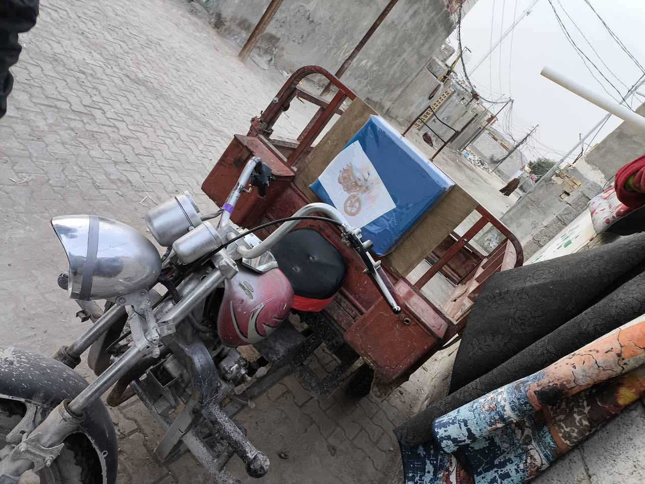 ستوته امتيار للبيع كلك كلك كلك السعر 550 وبيها مجال قليل مكاني نجف بالحيره الشاصي ملحوم يم الكير بكس
رقمي ***********
