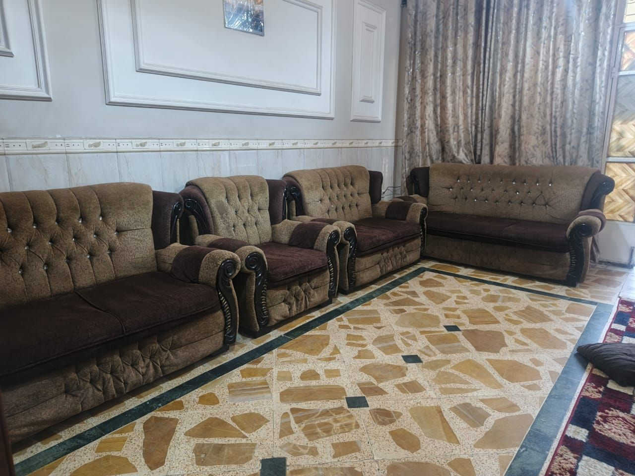 تخم سبع مقاعد للبيع تكمه وقوي وبدون اي ضررسعره ١٥٠ وبيه مجال بسيط مكانه مدينه الصدر


**إذا كنت صاحب هذا الإعلان وتريد حذفه لأي سبب، رجاءا أرسل رسالة إلى الدعم الفني**