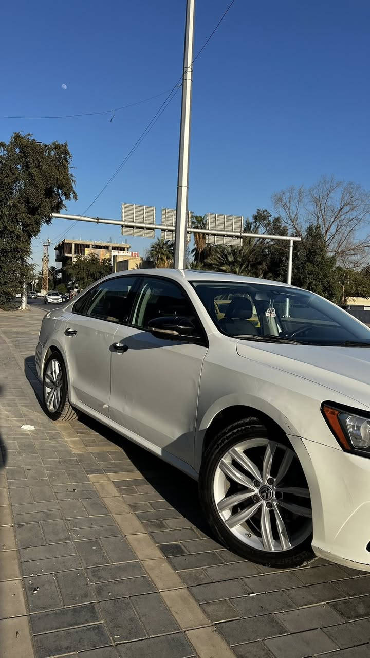 🚗🔥 للبيع فولكسفاغن باسات – Wolf Edition | فول مواصفات 🔥🚗

📌 الموديل: 2019
📌 اللون: أبيض
📌 المحرك: 4 سلندر
📌 القير: أوتوماتيك
📌 المشي: 161 ألف كم
📌 الحالة: كلين ✨

✨ مواصفات Wolf Edition (فول):
✔️ شاشة كبيرة
✔️ تحكم كامل بالمقود
✔️ مثبت سرعة
✔️ مرايا كهرب + تسخين
✔️ تشغيل بصمة
✔️ سنسورات
✔️ كاميرا
✔️ مكيف قوي جداً
✔️ أنظمة أمان متكاملة

🧼 السيارة نظيفة جداً
🔧 فحص كامل بدون أي أعطال
📄 أوراق كاملة
🚘 جاهزة للاستخدام بدون صرف

📍 الموقع: بغداد
💰 السعر: قابل للتفاوض للجادين فقط
📩 التواصل: خاص /واتساب  ***********
