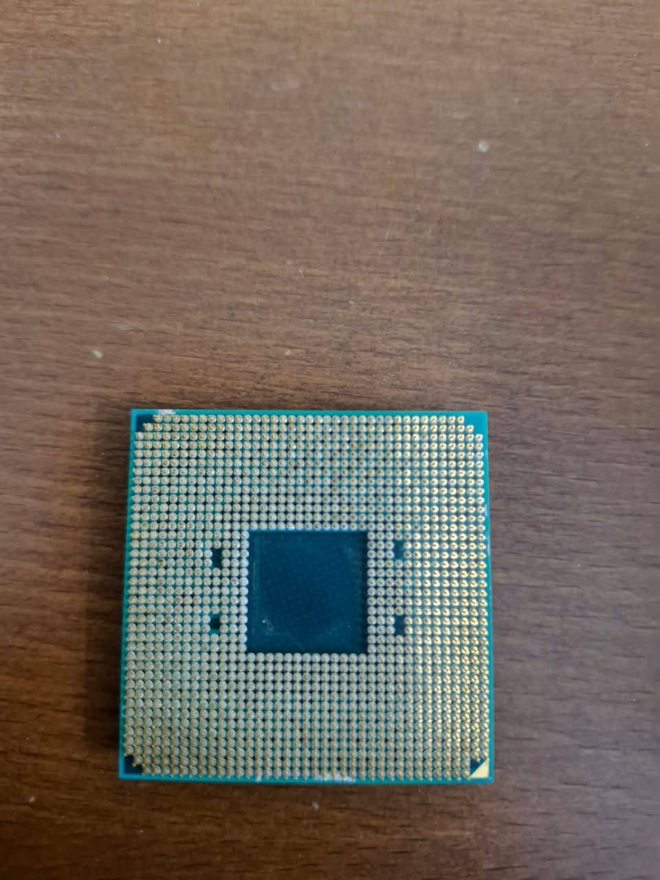 السلام عليكم 
معالج رايزن 2600 + مبرد amd الاصلي مالته
القطع شغالة و مفحوصة وما بيها اي خلل
للبيع بسعر 60 الف قفل
مكاني بغداد حي الجامعة و توصيل ما عندي 
***********
