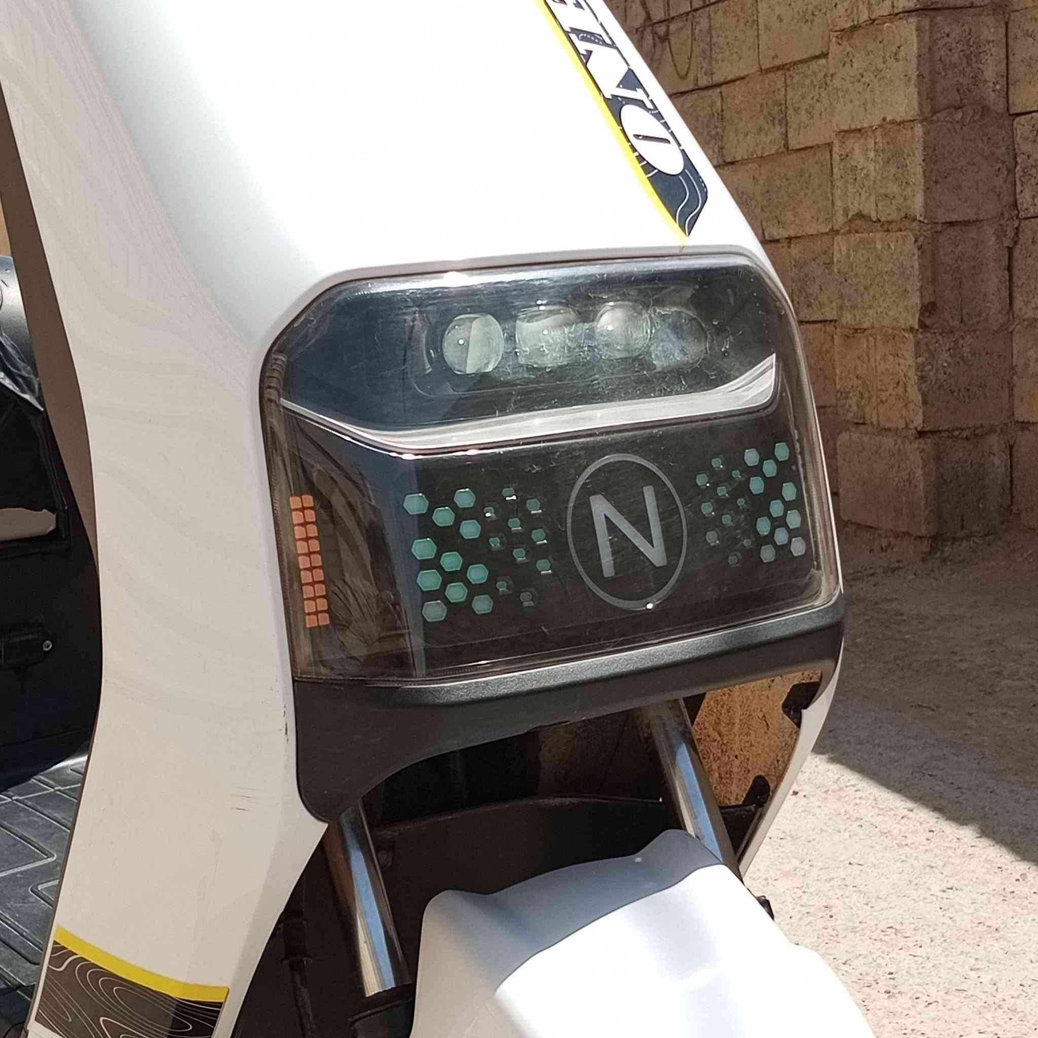 دراجة كهربائية 6 بطاريات كبار
ملف 1500 سويجين وبصمة تشغيل عن بعد 
قفل ستيرن + منبه سرقة
بريك امامي خلفي 
سرعة 65
ضوء عالي ناصي واضح جدا بالليل 
مثبت سرعة
مساحة تخزين كبيرة 
الشحن يمشي من 45 - 65 كيلو
دراجة نظيفة وجديدة بيهة بس صوت خفيف بالملف يحتاج تنظيف 
السعر 550 الف 
للتواصل واتساب ***********
