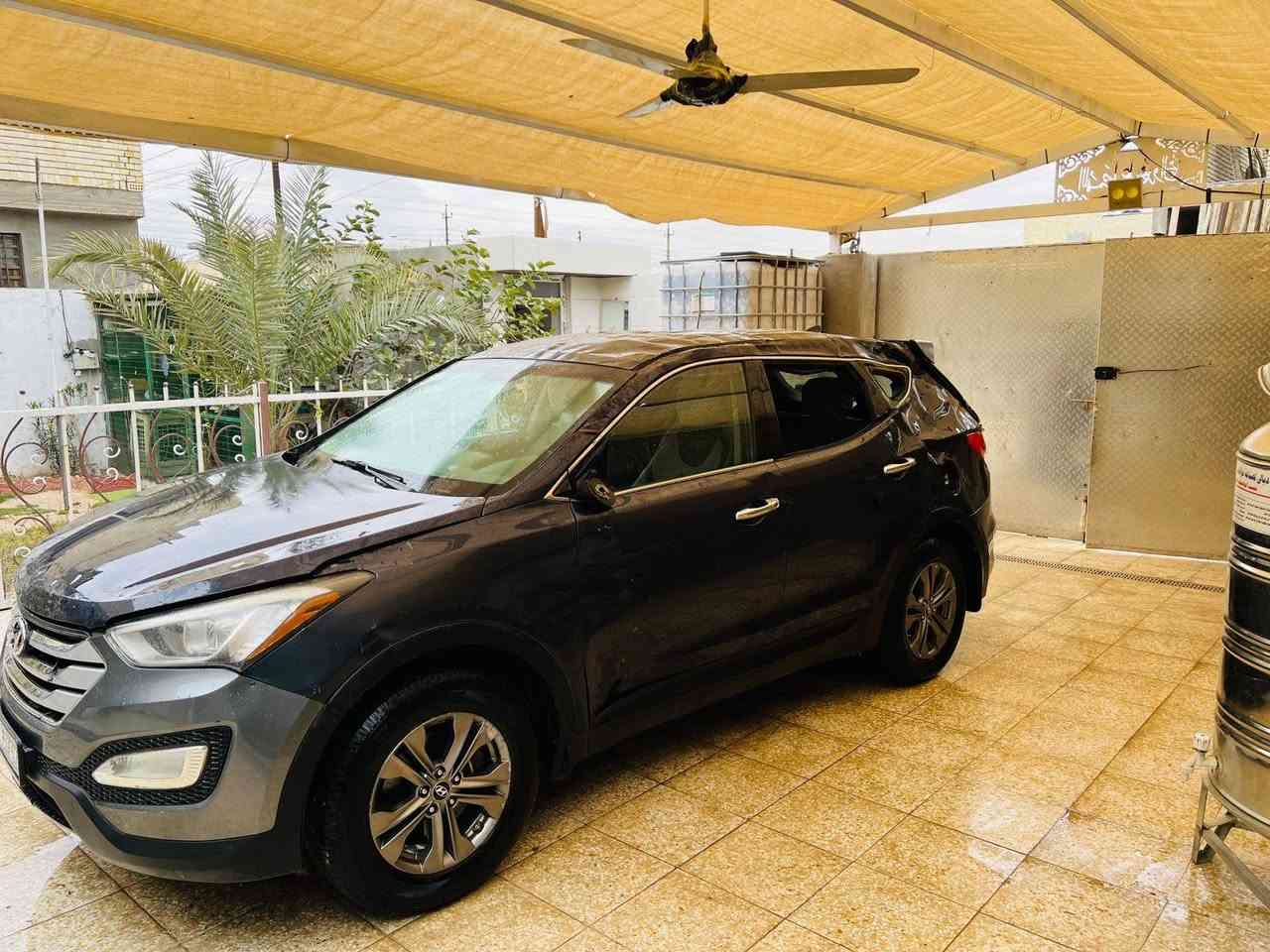 سلام عليكم للبيع هونداي سنتافي موديل 2016رقم مثنى مشروع وطني تحويل مباشر ارقام سنويه جدد اخوان سياره تعرضت لحادث جفيه كلش خفيفه كما موضحه بلصوره ابيع على وضعهه سياره شغاله وتمشي لغود شواصي مكفولات مكينه 2400 مواصفات معروفه مكان السياره بغداد الاستفسار ***********
