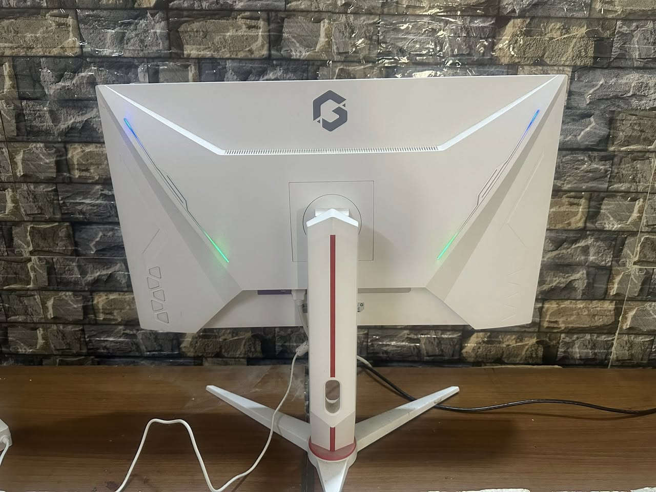 بلي 5 سلم نضافه فول خاتم بي5 الى 6 العاب بس
شتراك بلاص شهرياً باقيلهم 
شاشه gameon  گيمنك fhd 180hz  سرعه فريمات خياليه بلعاب الاون لاين باقي الموصفات عل كارتونه استعمال كلش قيلي نضافه فول 
يوبي اس ايضن نضيف كلش 
كراتينهم موجوده البلي والشاشه 
4 العاب مثل ما بل صوره 
سبب البيع محتاج فلوس 
سعر كامل 950 من الاخير 
رقم ***********
ومتواجد فيس هم  الشراي فقط يراسل سعر بي مجال كلش قليل
