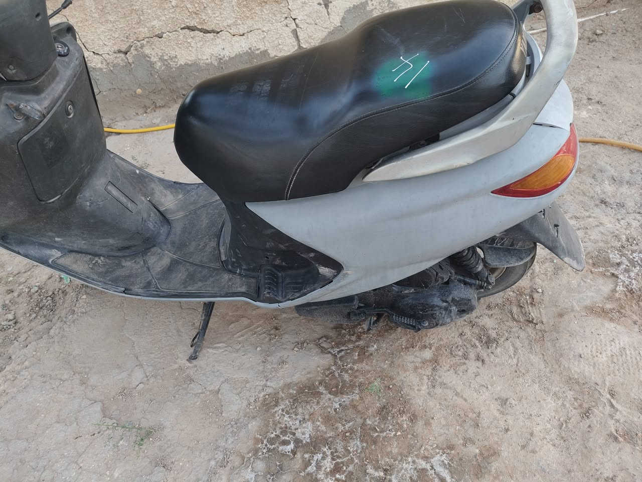 دراجه فراشه لون اسمنتي جديده وصار 5 اشهر من نزلته حاويه اي مصلح يعجبك تاخذه تفحص  نكره سلف ومناقصه بس بانزين
السعر 450 وبيه مجال بسيط
العنوان القاسم
***********
دراجه فراشه لون اسمنتي جديده وصار 5 اشهر من نزلته حاويه اي مصلح يعجبك تاخذه تفحص  نكره سلف ومناقصه بس بانزين
