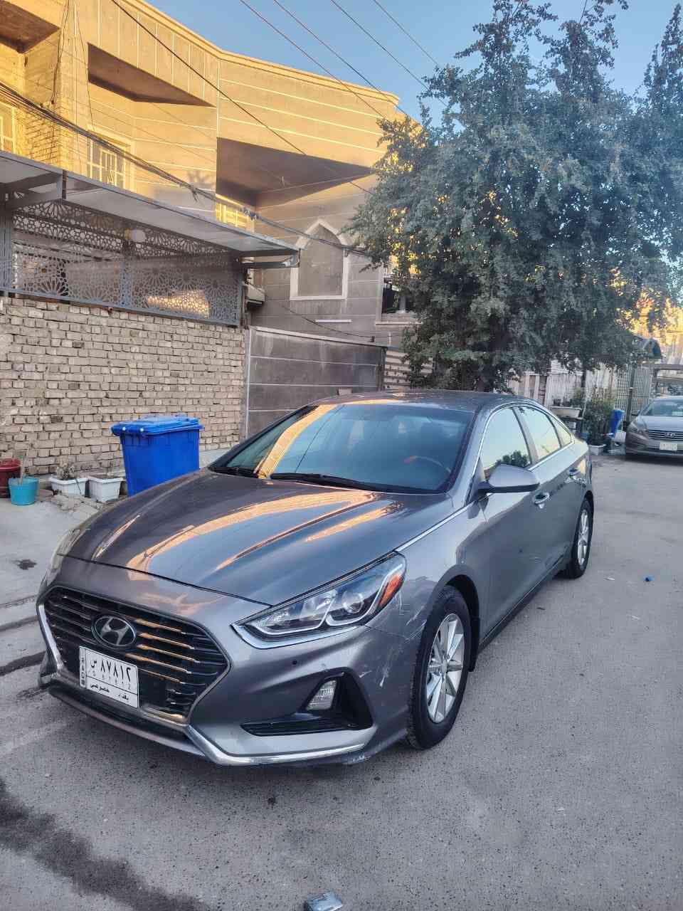 سوناتا للبيع موديل ٢٠١٩ محرك ٢٤٠٠ حادث امريكا موجود مع الصور بدون دواخل لغود وشواصي كفاله محرك وكير كفاله نص فول السياره ايرباك دركه فقط وراجع سستم رقم بغداد بسمنه تحويل ثاني يوم تدفئه تبريد صدر كهربائيات كله لوك ع وضع الشركه السعر ١٢٥ ورقه مكان السياره بغداد البلديات ماشيه ٧٨ الف رقم الموبايل ***********
