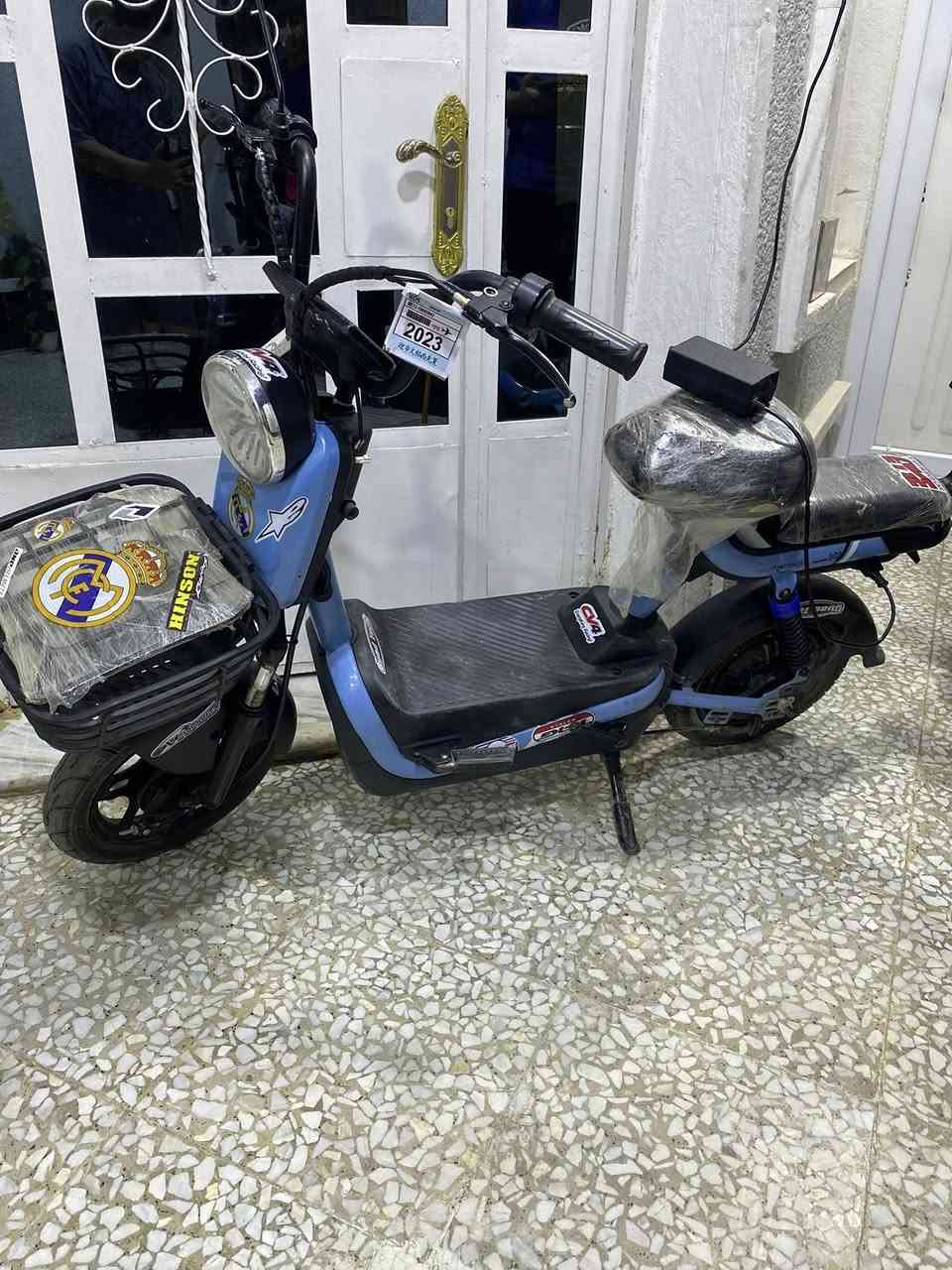 السلام عليكم للبيع راجه شحن نوع راين لسعر 125 رقم *********** العنوان حي أور خلف جامع الفردوس
