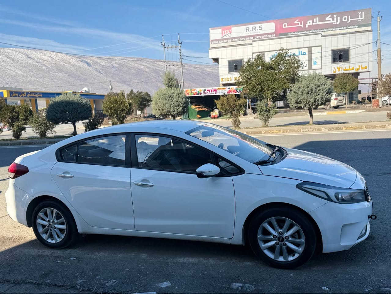 کیا سیراتۆ خەلیجی 2018
دەپارچەیە بئ دعم و لیدان 
هەموو شتی نوئیە بەناوی خۆمە
ژمارەی خاوەن سیارە
*********** سوران, أربيل
