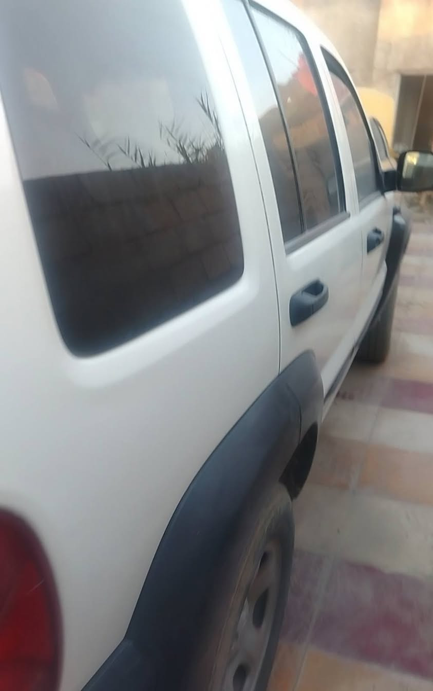 جيب لبرتي 2004 مزاد الداخلية ترقيم عالدولة اوراقها كاملة كير محرك جيد السعر 43 وبيها مجال بسيط للاستفسار الاتصال على الرقم *********** 
واتساب واتصال ( مكلف بالنشر )
