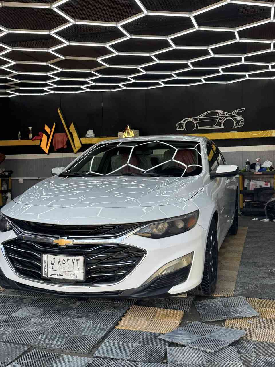 سلام عليكم
ماليبو 2020 lt للبيع

ماشيه 102 الف كيلو

حادثها موضح بالصور

حادث جدا خفيف والضرر فقط جاملغ وشبر من  باب السايق صبغ

محرك السياره 1500 تيربو

مواصفاتها 

تبريد قطعتين

كشن السايق كهرباء وكشنات الاماميه تدفئه 

بصمه بيبان

تشغيل عن بعد

قطعتين تبريد 

وبعد هي معروفه مواصفات الlt 

السياره كامله مكمله ع اخر حبايه ما ناقصها اي شي

صدر سياره امامي خلفي جديد

تخم تاير جديد

والسياره عليها بولش ونانو سيرامك حامي للخدوش

قطره بانزين عادي ما خاللها فقط محسن ودهن اصلي

السياره جدا نظيفه

مكان السياره بغداد حي القاهره

سعر السياره 

127$ وبيها مجال حك الجيه

***********
