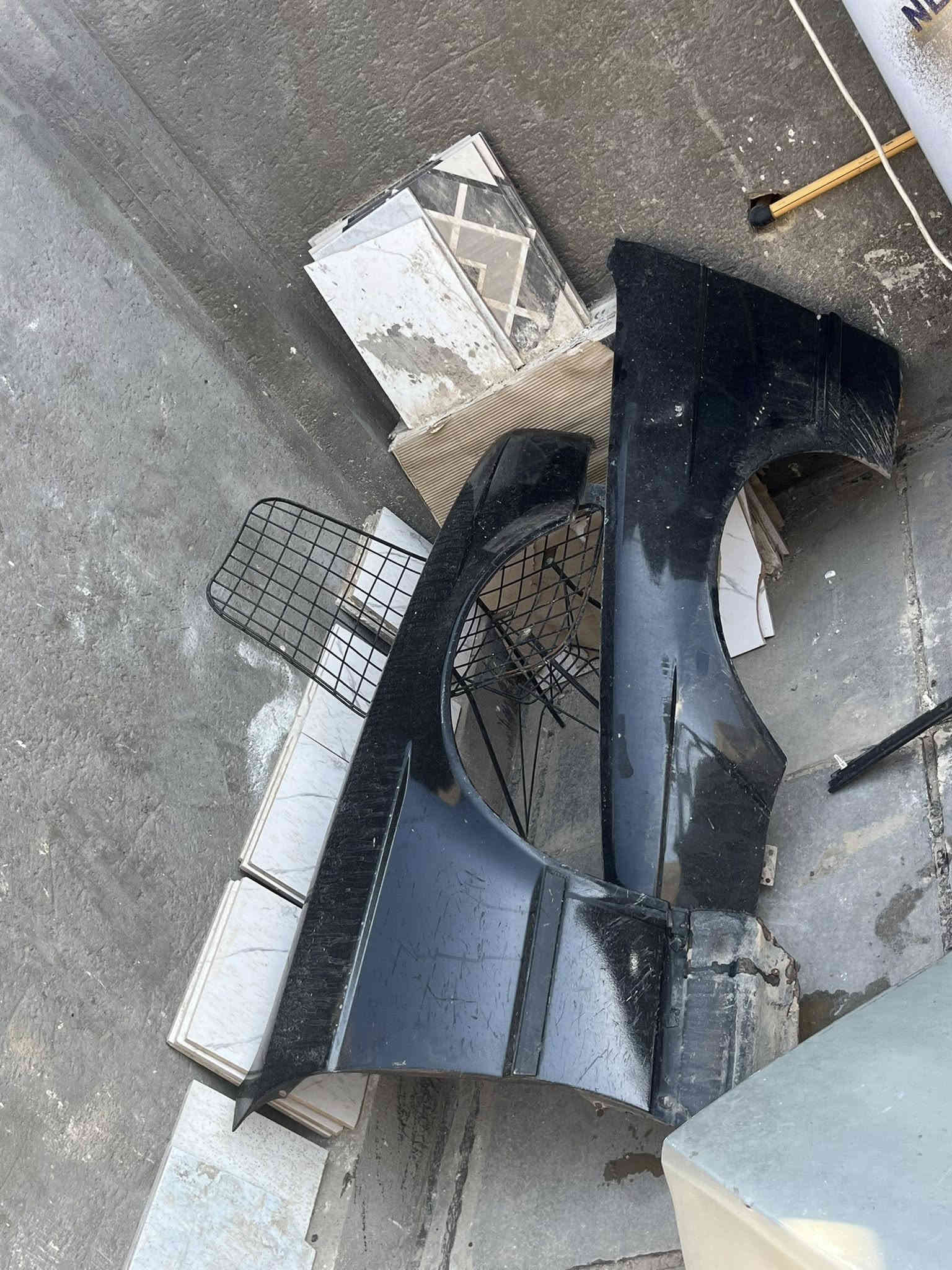 السلام عليكم غراض 500 بدي قديم تخم بيبان وقبق جنطه وبندي بجم عريض هوه وسمجه وعطرات كاملات ماصدات وارد أمريكي نضيفات كلش دركه تحكم شغاله بطاين خمسميه نضاف صطاب اكسنات نضاف دعاميه إماميه بلاديه نضيفه  مكاني الكوت مركز المديني ***********
