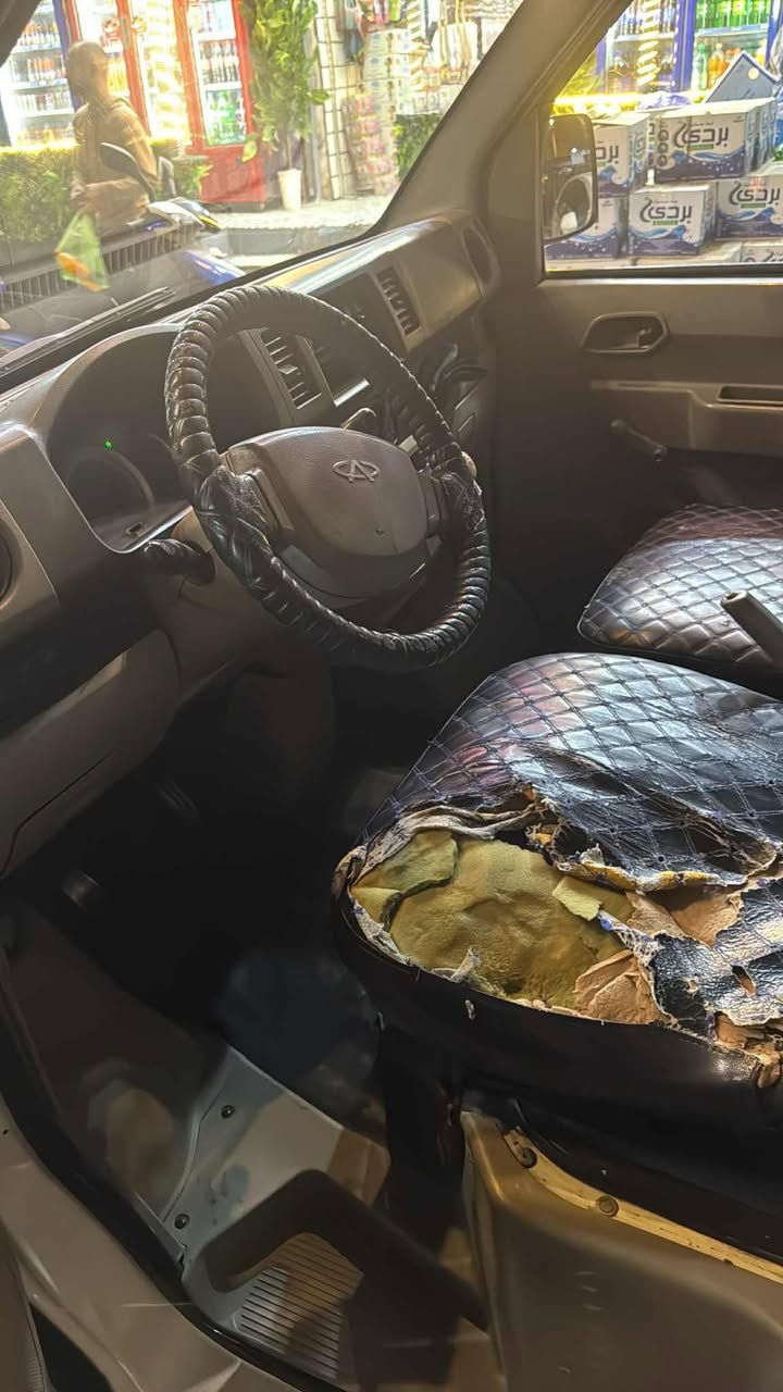 شيري واحد طن ٢٠١٣ السياره بيهه هاي الطخه الاماميه السعر ٢٨ ورقه بيه مجال ***********
