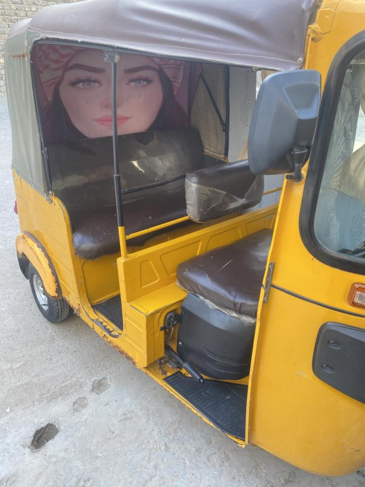 تكتك2020شهر 10 خير من الله باسمي مرقم بغدادمامعمره ولاممصبوغه مكينه لاتنقيص ولا تبخير تخم تاير جديد 
السعر 6ونص وبيهه مجال ***********مدينهالصدر
