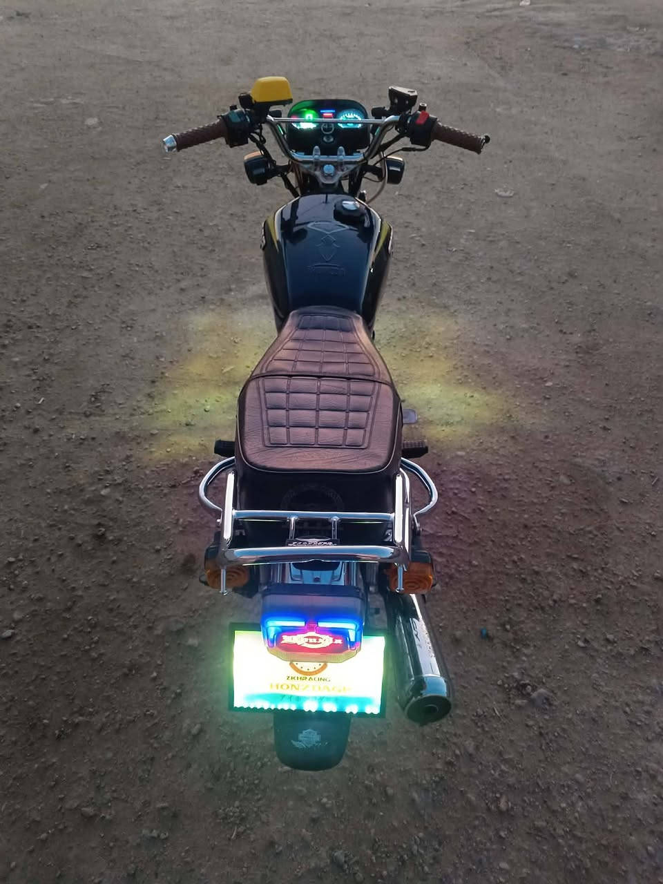 تايكر غطاس مديل 25 دراجه حلوه وشلعه ومعدل خير من الله كفاله دراجه ونامعه وختم برطاني محرك 150 4 كير كلش حلوه وسعره هم حلو 700 مديل 2025 كهربائيات كامله كلها شغاله مال جناي تواصل خاص او اتصال او واتساب ***********
