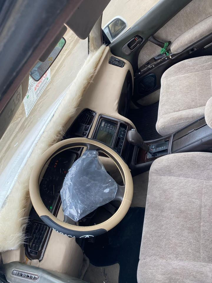 مستعجل مال متوازي
تيوتا كراون  1993 بطه. 
رقم بغداد سنويه 2027. شرط تحويل بسمي
مكينه وكير 2500 كارتون شرط  متسمع بس صوت لمروحه.  
حداديه.  خير من الله. جاهزه 
سياره مكفوله كفاله عامه من الظربه والمعجون. بلاديه بس بيها ظربه بسيطه جاملع واحد ومعمر بلاد   فقط 
سياره جاهزه واحلا من صور  نقصها  بس تحكم جام  
مكاني بغداد محموديه  سعرها 48   بيع مستعجل ***********
