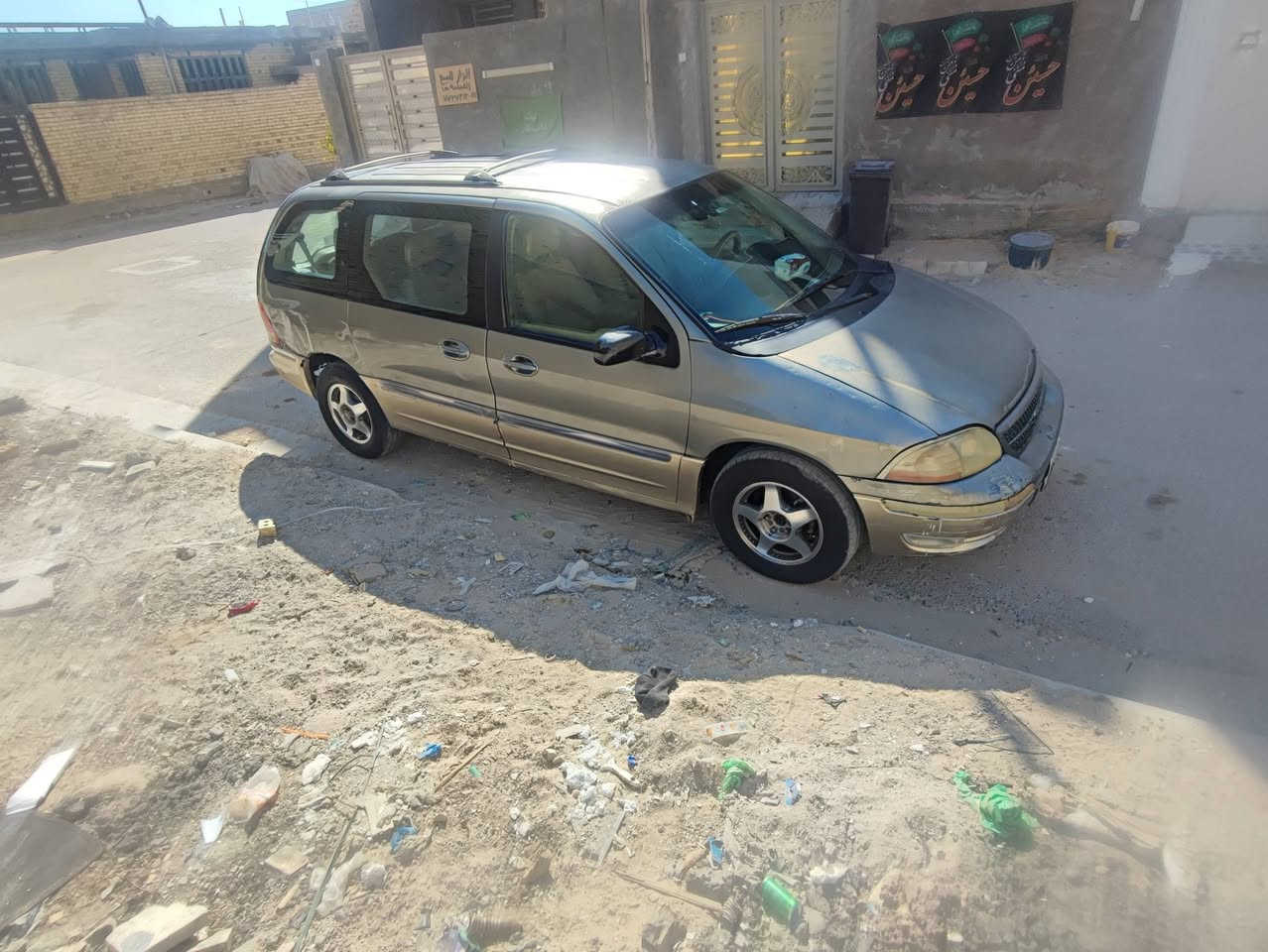 السلام عليكم للبيع فورت وند ستار موديل 2000  ابلاديه مكينه كير حلوات تبريد 3قطع بس كمبريسر عاطل سياره حلوه عوزهه تلحيضات بصيطه رقم بغداد انكليزي بسمي سنويه جديده هزه جديده السعر 35بيهه مجال الاستفسار *********** مكان السياره بغداد حي ور

