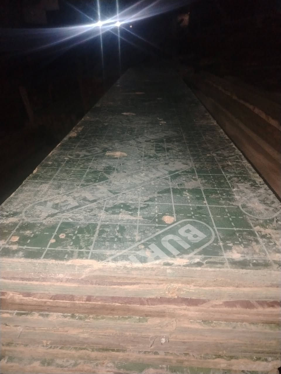 سلام عليكم بلايود للبيع مشرح على ٤٠ طول ستندر
العدد ٥٦ قطعه عل٤٠س مكاني حله حي نادر الثانيه *********** شراي يتصل
