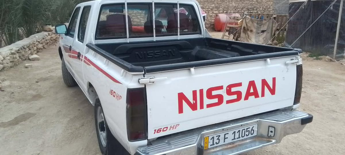 السلام عليكم نيسان 2010 مكفوله كفاله رقم ميسان إنكليزي بسمي مداور مباشر محرك وكير واكسن وشاصي مكفولات كهربائيات شغاله سياره جاهزه السعر ١١٥ وبيه مجال المكان السماوه ***********
