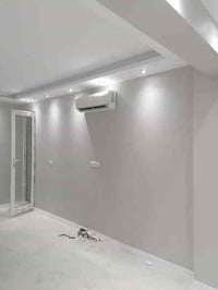 صباغ بيوت )) وابواب شبابيك حديد   حاليآ متفرغ صبغ وتصليح الجدران و معا...