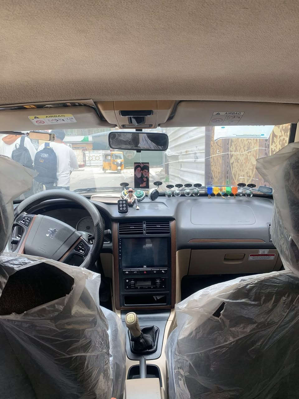 السلام عليكم بيجو بارص كير ومكينه فرنسي موديل١٨ سياره حلو مكفوله كفاله فقط شبر يم باب السايق رقم بغداد سعر خاص الرقم ***********
