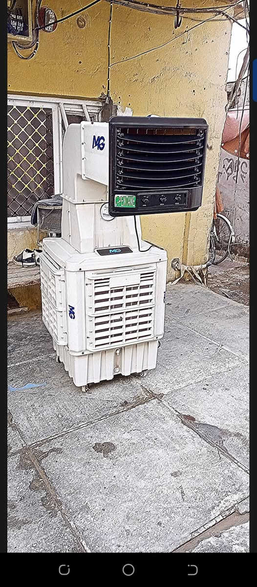 مبرده للبيع نظيفه شغاله ثلاث سرع نظافه 90% كل شيء ما بيها استخدام قليل السعر 150 قفل الشراي ينتصل واتساب***********
