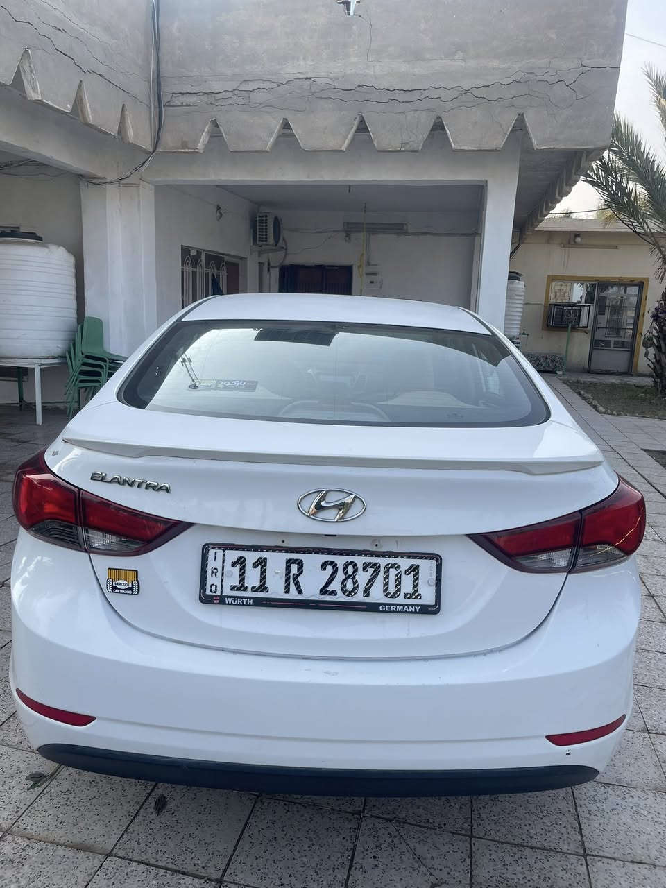 النترا موديل 14 شكل 15 خليجيه محرك 1800 لا تنقيص ولا تبخير فول عده البصمه وبيه قطعتين صبغ جاملغ امامي وجاملغ خلفي بدون دواخل 
ماشيه 130 
السعر 122 بيه مجال بسيط 
مكاني بغداد اليوسفيه 
***********
