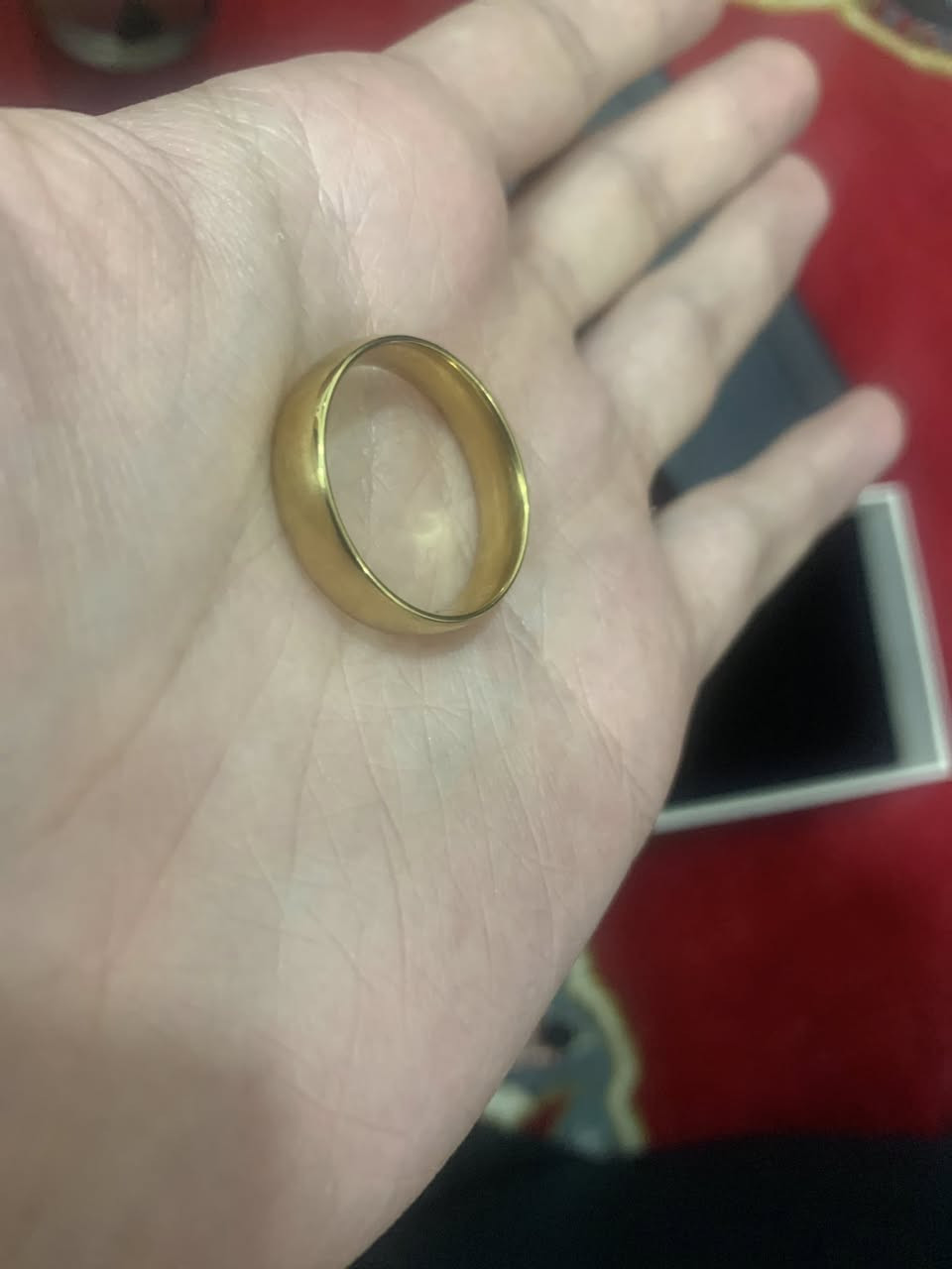 خاتم مصنوع من التيتانيوم الأصلي، خفيف الوزن ومقاوم للصدأ ولا يسبب حساسية.
تصميم أنيق وبسيط مناسب للاستخدام اليومي.
حالة ممتازة.


**إذا كنت صاحب هذا الإعلان وتريد حذفه لأي سبب، رجاءا أرسل رسالة إلى الدعم الفني**