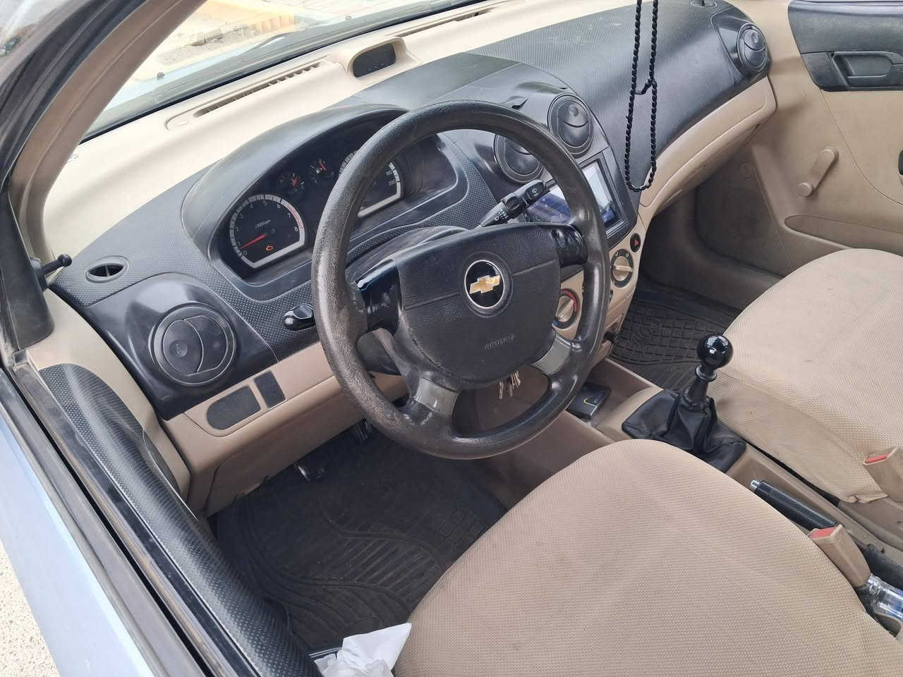 ١٣ محرك وكير وحداديه كهربائيات تخم تاير باتري تدفئه تبريد 
كله شرط السعر ٤٨ سماوه 
***********
