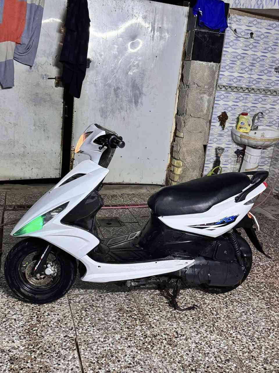 سلام عليكم هاي الدراجة البيع مكان بغداد الحسينية الراشدية  650 ***********خابر وتدلل
