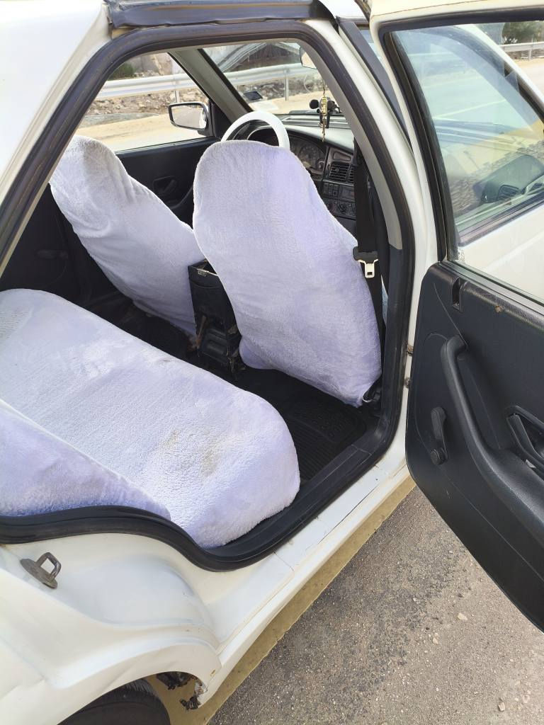 السلام عليكم سياره بيجو موديل 2012 مكفوله ماعدا بارد قليل جاهزه تبرد حداديه تخم تاير دواخل كهربائيات كله مكفول رقم جديد وهزه ماساقطه السياره بااسمي سعر 39 بيها مجال مكاني نجف قضاء المشخاب رقم *********** النجف, العراق
