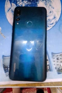 جهاز موبايل هواوي مستعمل بحالة جيدة. الكاميرات متوفرة وبجودة مميزة، ين...