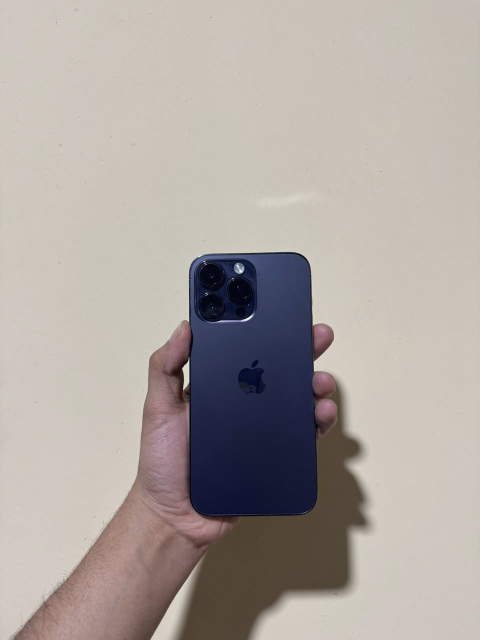 السلام عليكم ورحمة الله وبركاته .
ايفون 14 برو ماكس دبل خط 
ذاكرة 256 بطارية 81 بلادي الجهاز فقط بي شرك خفيف بالضهر السعر 775 الف 

ايفون 13 برو ماكس تك خط بلادي الجهاز فقط مشروك الضهر ذاكرة 256 بطارية 82 بلادية السعر 585 

ايفون 13 عادي اللون الأبيض تك خط بلادي الجهاز 
ذاكرة 128 بطارية 82 بلادية شرط السعر 450 

ايفون 12 برو ماكس دبل خط اللون النيلي 
الذاكرة 256 البطارية 79 بلادية 
الجهاز على وضع الشركة ما مفتوح بلادي شرط الفحص 
السعر 485 

ايفون 12 برو ماكس تك خط مبدل خارطة مال جهاز 
الذاكرة 256 الجهاز حيل نضيف السعر 305 

ايفون 12 عادي اللون الأبيض تك خط 
الجهاز بلادي فقط مشروك الضهر 
الذاكرة 128 البطارية 81 بلادية 
السعر 295 
#للاتصال***********
