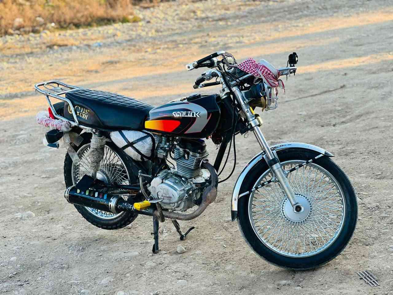 السلام عليكم موطورتايكر للبيع موديل 20 ابو النمر 🐯 درع ستيل محرك شرط لا صرف ولا ينگط دهن مفتوح  وياله جدد كهربائيات كلها شغاله  مال جناي السعر 380 وبي مجال مكان الشرقاط انتصل و تبشر ***********
