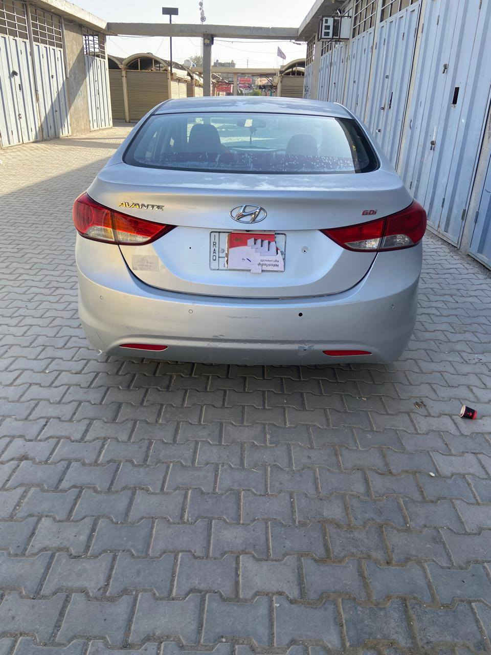 السلام عليكم الانترى ٢٠١٤ خليجي بيه ضربه باب جهة العبري ومعدل وصبغ كلير الباب وياه الباب الخلفي رش بس تخم تاير ورقم بغداد محرك ١٦٠٠ رقم الهاتف *********** مكاني بغداد العبيدي سعر 123 به مجل
