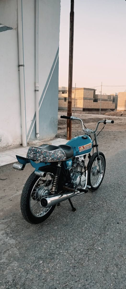 سلام عليكم للبيع نامة حربي محرك انتنس تعمير 25 شاصي 13
اوراق أصولي أصولي جاهز للترقيم 
عندك حربي مراوس راسني خاص نطايح ما أريد
 اريد ناشف 
السعررر 650 وبيه مجال قليل مكاني بلقاسم 
اتصال ***********
