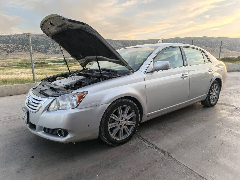 TOYOTA AVALON 
‏
‏ئەفەلۆن مۆدێل 2009 
‏ئەمریکی مواسەفات خلیجی
‏سەنەوی تا 2027
‏چوارتایەو ویلی لۆکی بۆ بەسراوە
‏تەنها   یەک پارچەی بۆیاخ
‏گێرو مەکینەی بەشەرت
‏شوێن /بازیان
‏ژ.م/***********
‏ژ.م/***********
‏ السليمانية, العراق
