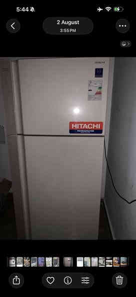 السلام عليكم ثلاجة هيتاشي ومجمدة الحافظ عاموديه مستخدمات نظيفات جدا 
الثلاجة ب٨٠٠ وبيها مجال والمجمدة ٧٠٠ وبيها مجال المكان بغداد السيديه ***********
*********** واتس اب
