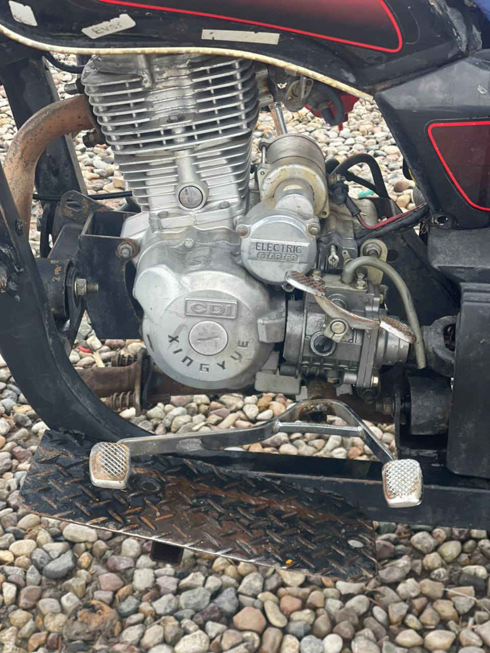 سلام عليكم ستوته للبيع موديل 2021 اوراق كامله ستوته خير من الله مابيه نقص محرك 200 رقم ***********مكاني الهارونيه تقاطع الفيلق سعر خاص بس علئ رصيد
