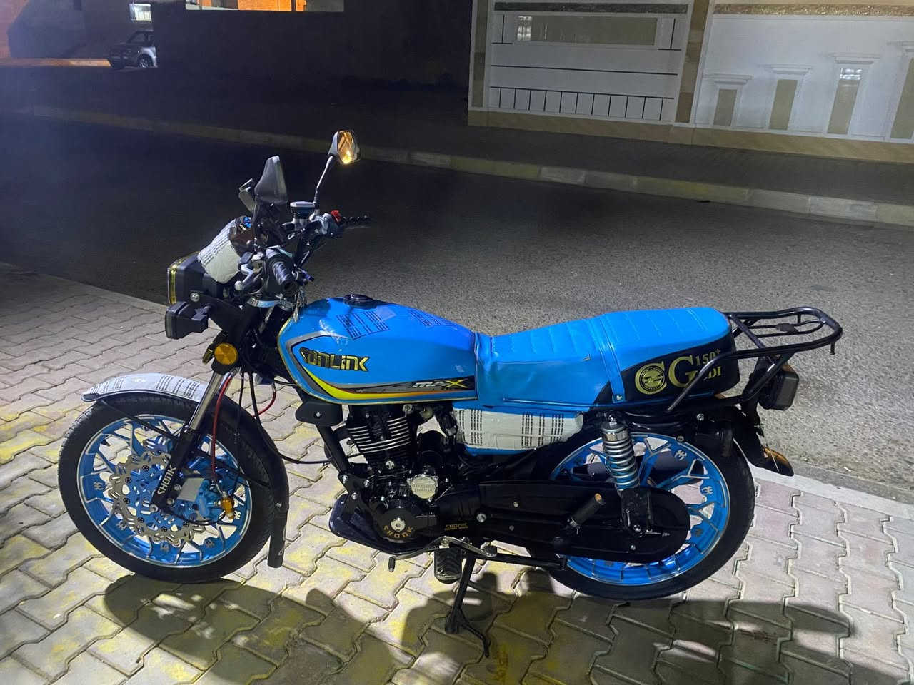 دراجه ايراني سولنك موديل 2025 دراجه اخت الجديده دبل فچ مستخدم شي قليل اوراق منفيس فقط السعر(850)وبي مجال ***********
