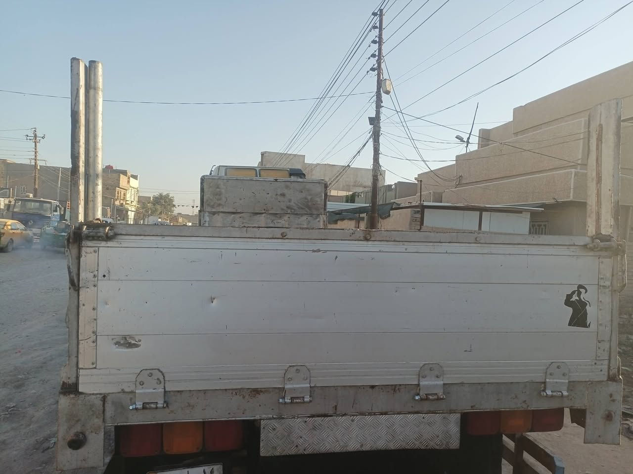 بدي للبيع 6وربع جنبه 50 لاستفسار الرقم ***********
