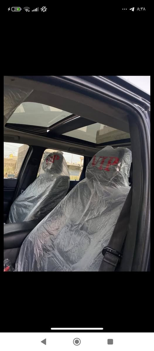 جيب 2012 سياره لمتد فول مواصفات للخير بسمي سياره لمتد معروف مواصفاته بيها قطعتين فقط بخ 
***********
