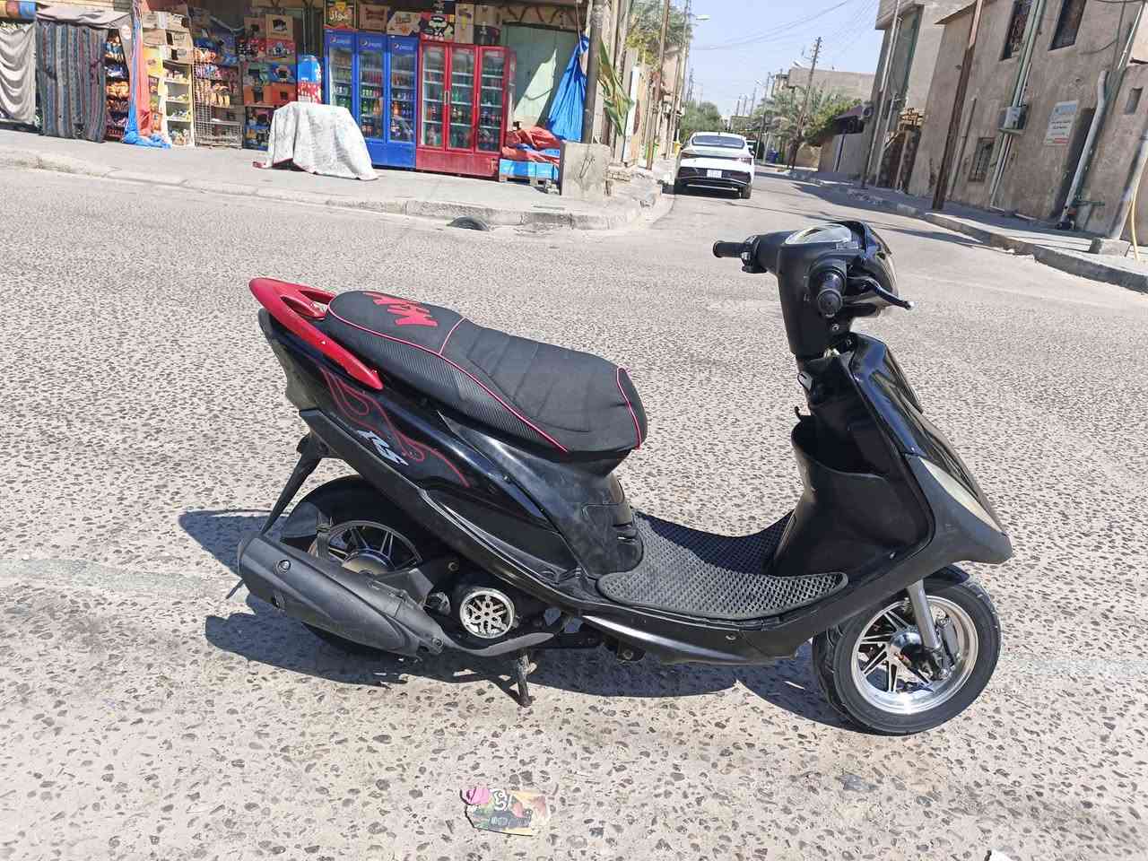 دراجه ماكس عدله نضيفه حلوه مكينه ناعمه مفتوحه مره وحدي صالها سبوع من مجفته السعر ٥٥٠ وبيها مجال للشراي مكان بصره كزيزه


**إذا كنت صاحب هذا الإعلان وتريد حذفه لأي سبب، رجاءا أرسل رسالة إلى الدعم الفني**