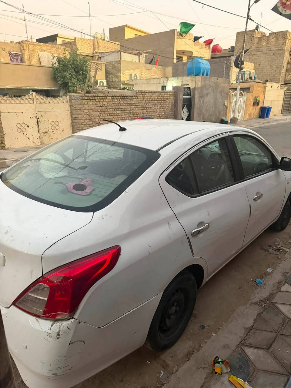 سلام عليكم صني 2019
بسمي مكاني بغداد كمالية 
بيها قبق الصندوق  مبدل فقط 
كفاله من صبغ سونار موجود بل منشور 

‭***********‬
السعر 88
