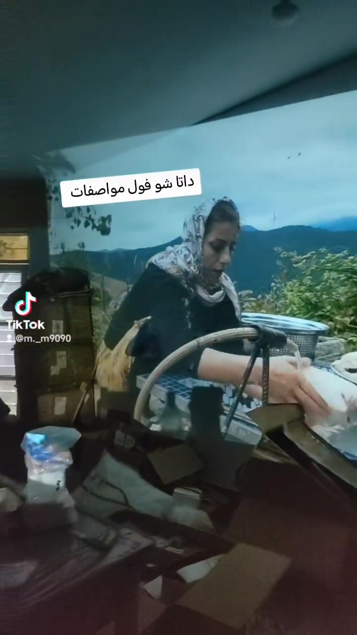 السلام عليكم داتا شو مفوله دقه مالته وياهه بردة مال عرض غراضه كامله سعره 80وبيه مجال. ***********
