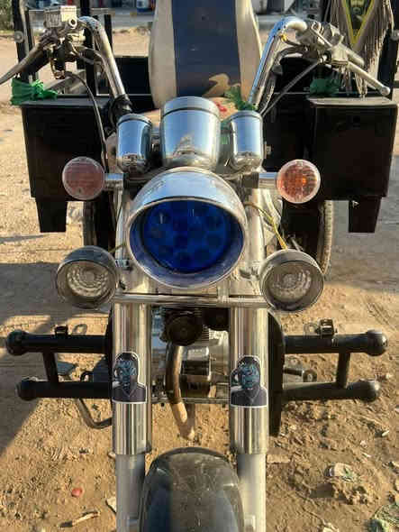 ستزته
السلام عليكم اخوان
للبيع ستوته MTR موديل 2021
اوراق بسمي اصولي 
مكينه جديده وتخم تاير جديد مكفوله من كلشي بدي نضيف
السعر. 2100 وبيهه مجال للطيبين 
للاستفسار الاتصال
***********
مكاني نجف
