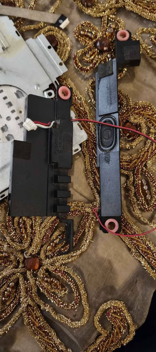 قطع غيارDell Latitude 3540.للبيع تتكون من لوحة الام وكيبورت ومعالج و مروحة و سماعه و قطع غيار كم الصور سعرهم ١٠٠ كله وبي مجال بغداد, العراق


**إذا كنت صاحب هذا الإعلان وتريد حذفه لأي سبب، رجاءا أرسل رسالة إلى الدعم الفني**