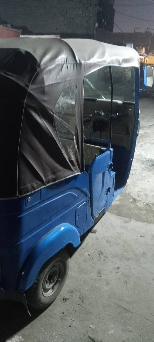 اسلام عليكم
تكتك للبيع مديل 21 رقم وسنوية عربي بأسمي 
سعرها 8 ملايين 
ما متواجد بالفيس 
رقم ***********
