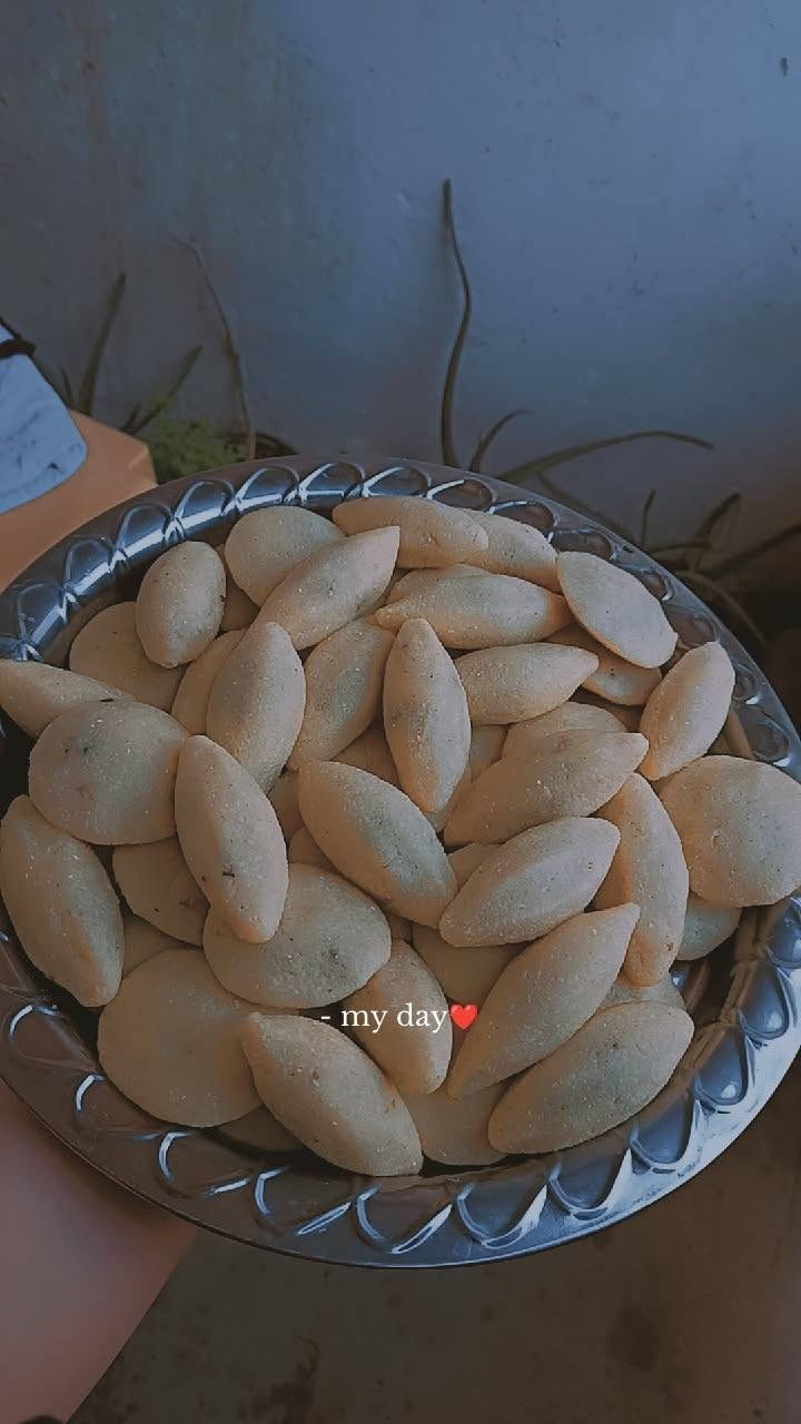 مرحبا هاذ شغلي عدي عروض اتجنن
شغلي كله لحم عراقي الحجز واتس اب 
متوفر توصيل بغداد 🚕 ***********
