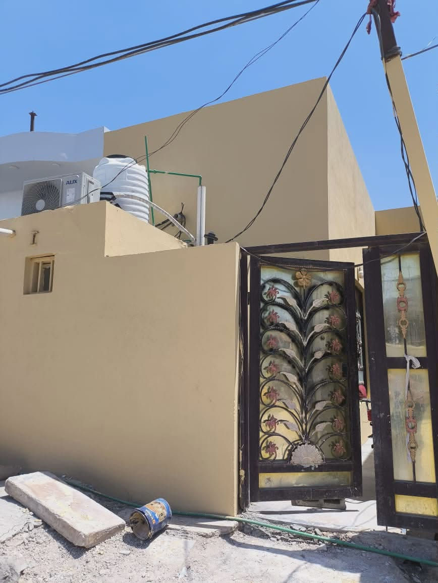البيت لبيع 100متر طابو زراعي سند 25ي وإقرار محكمه ومسجل بدوله العنوان مقابيل مطعم العراق بشارع البانزبن خانه بجه المواكب السعر 25قفل***********
